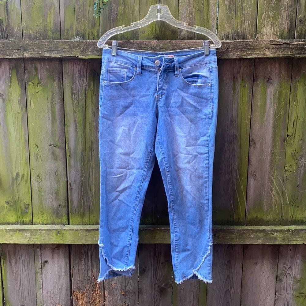 Royalty for me denim capris sz. 4